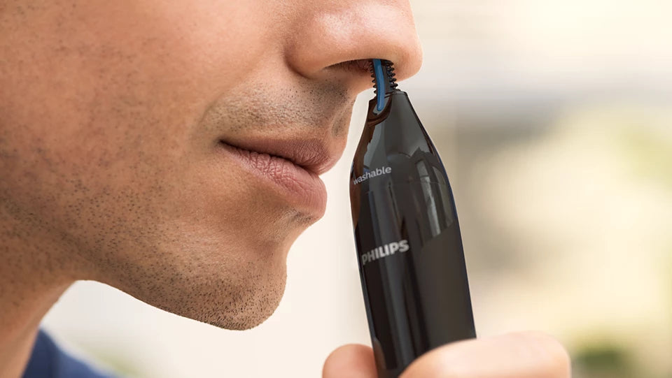 Philips NT1650/16 Nose & Ear Trimmer with PrecisionTrim technology for safe, tug-free grooming