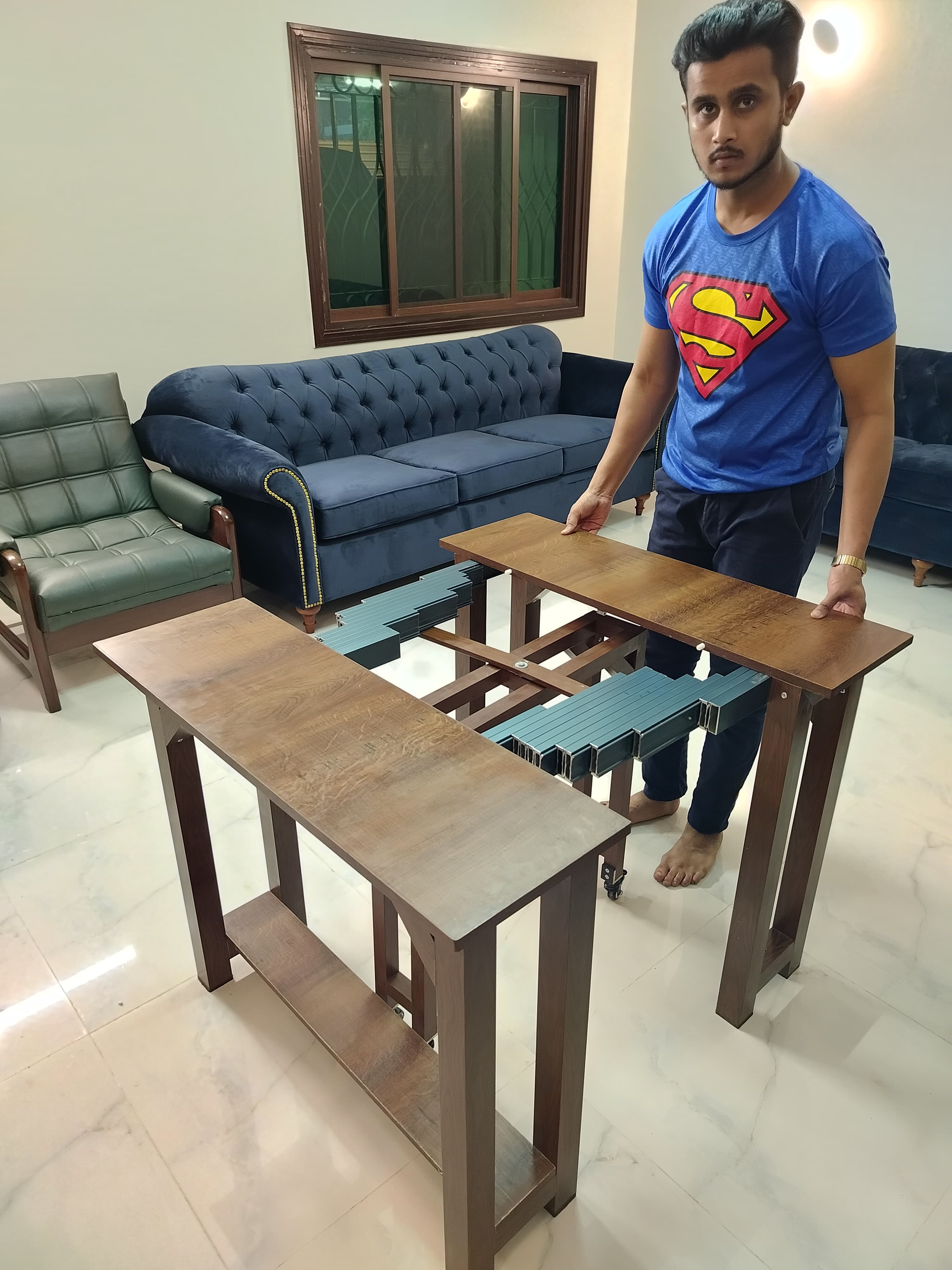 Extendable dining table with aluminum legs and MDF top, adjustable from 36 inches to 8 feet.